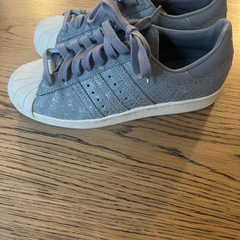 Adidas Women's Grey Sneakers